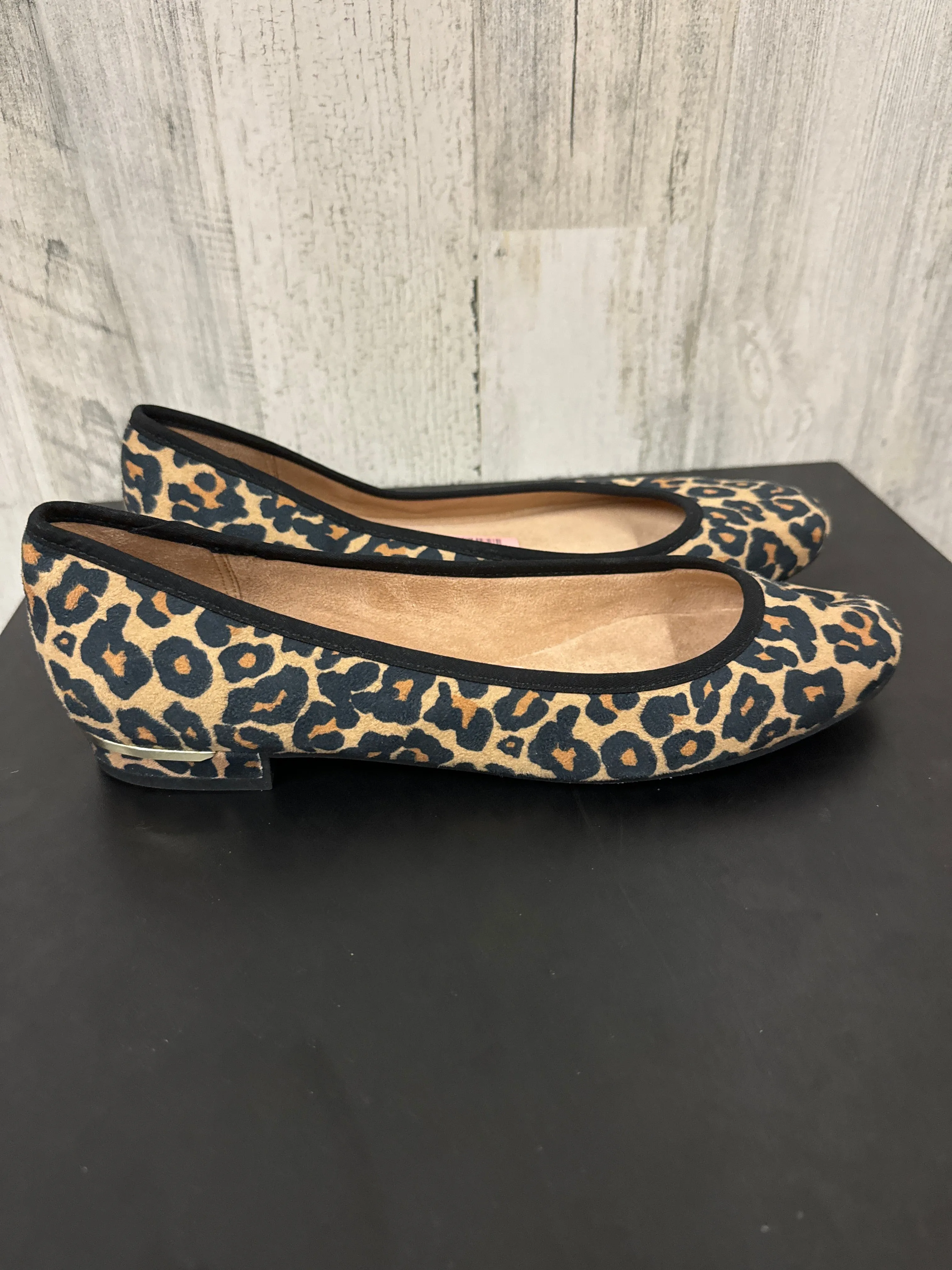 Animal Print Shoes Flats Velocity, Size 8.5