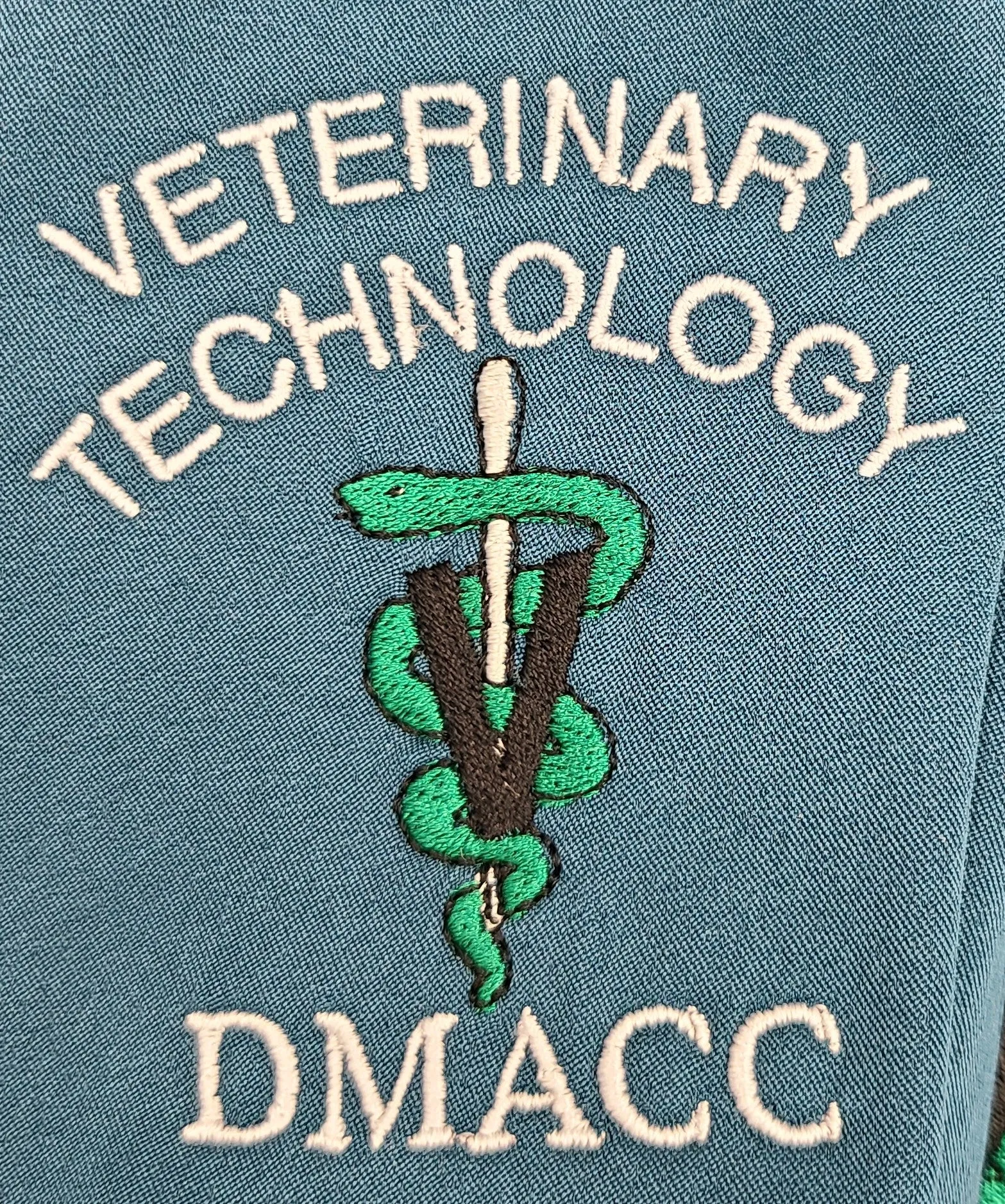 DMACC Vet Tech Logo for Jackets