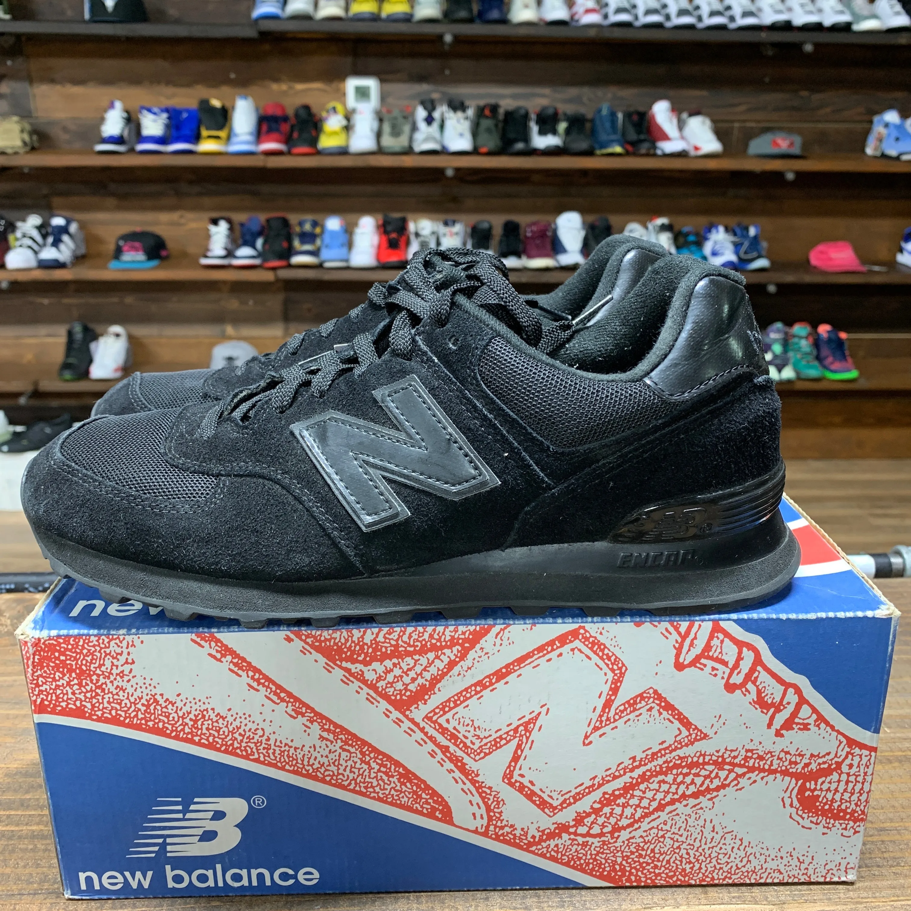 New Balance 574 'Black' Size 9.5